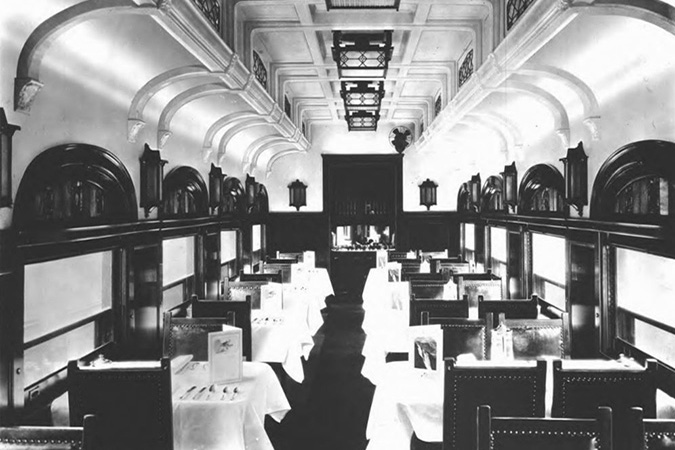 Great Northern passenger dining car in 1947. Great Northern passenger dining car in 1947.