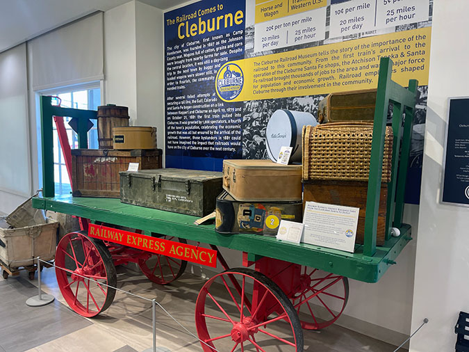 Railway Express Agency wagon with luggage displayed at the Cleburne Railroad Museum Railway Express Agency wagon with luggage displayed at the Cleburne Railroad Museum