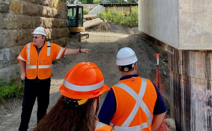 Fanning on a project site Fanning on a project site