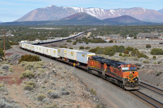 Near Flagstaff, Julien got this shot with BNSF’s “great pumpkin” in the lead. Near Flagstaff, Julien got this shot with BNSF’s “great pumpkin” in the lead.
