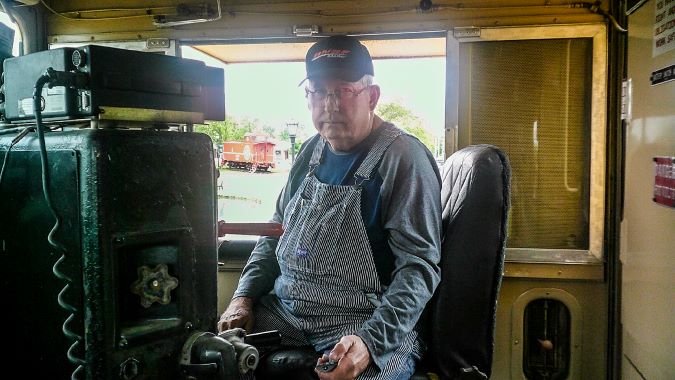 Bailey in the engineer’s seat of Santa Fe 5008. Bailey in the engineer’s seat of Santa Fe 5008.