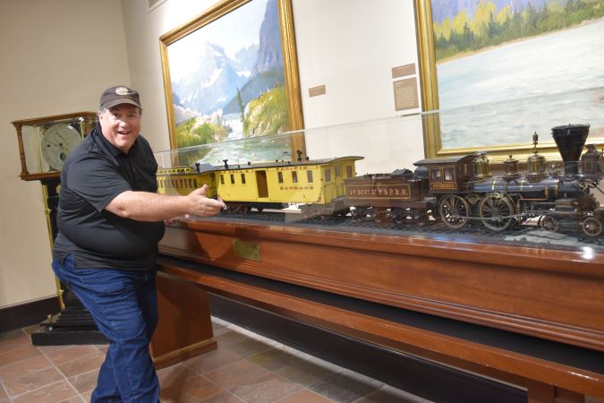 Waters at BNSF headquarters Waters at BNSF headquarters